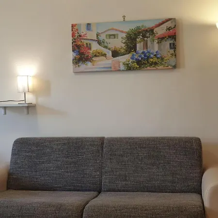 Guest house Nulla 3 *
