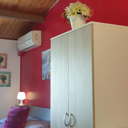 Guest house Nulla 3 *